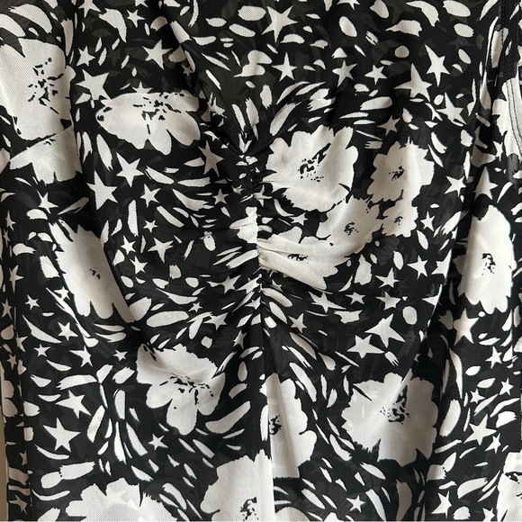 Cabi Floral Black and White Mesh Tank S - Picture 4 of 9